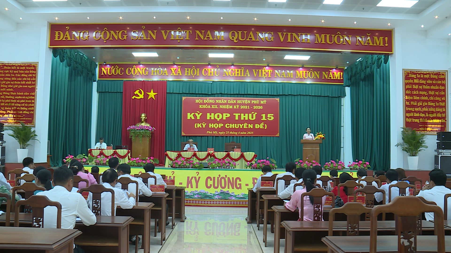 Phù Mỹ: Kỳ họp thứ 15 (Kỳ họp chuyên đề) HĐND huyện khóa XII, nhiệm kỳ 2021-2026